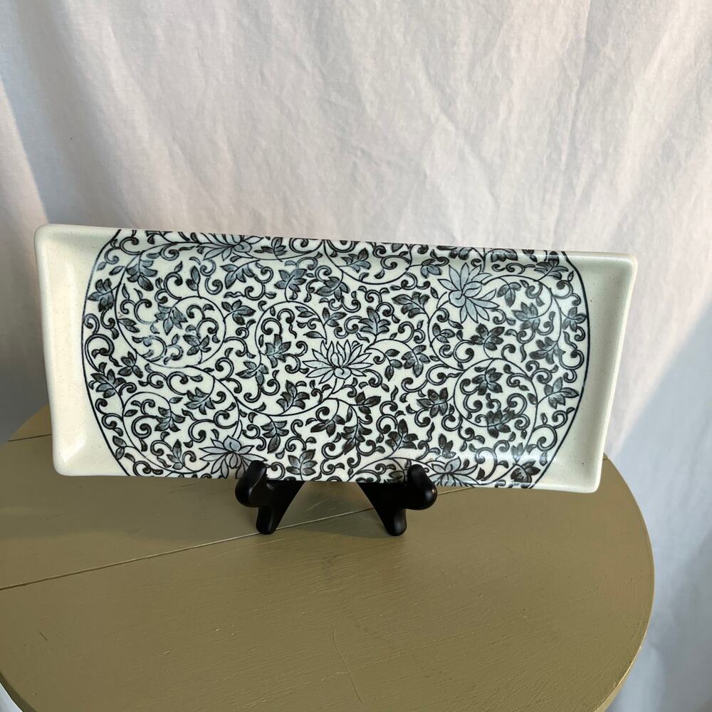 Sound Collection Japanese Porcelain Rectangular Tray/ Platter - Picture 2 of 6